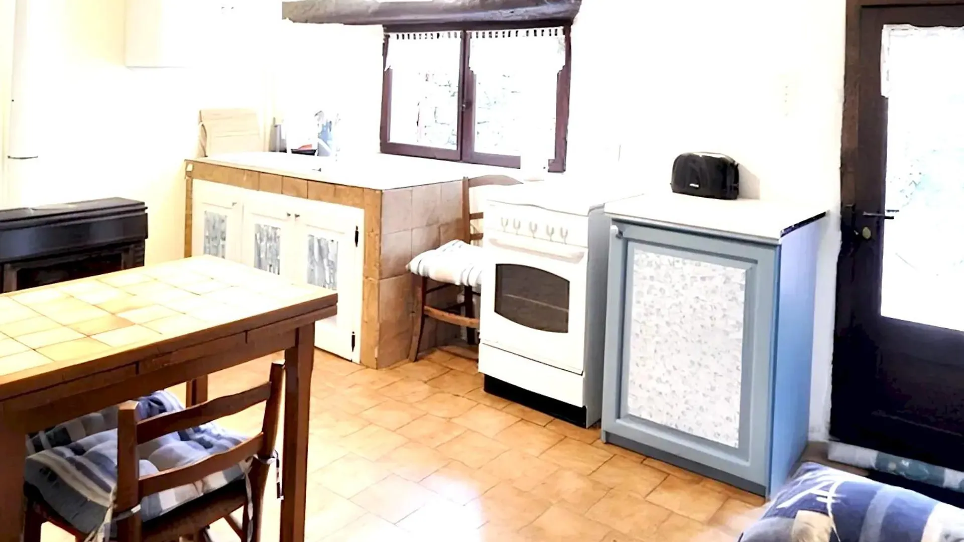 Holiday home Maison Cosy Avec Vue Sur La Montagne A Dompnac, Cheminee France