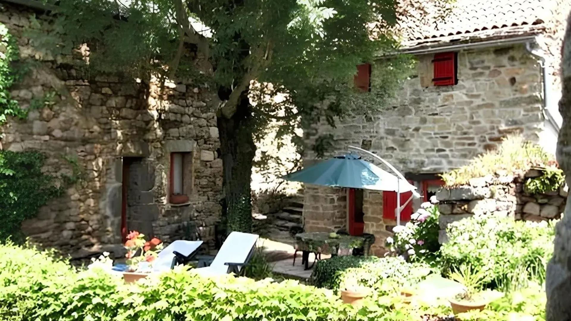 Maison Cosy Avec Vue Sur La Montagne A Dompnac, Cheminee